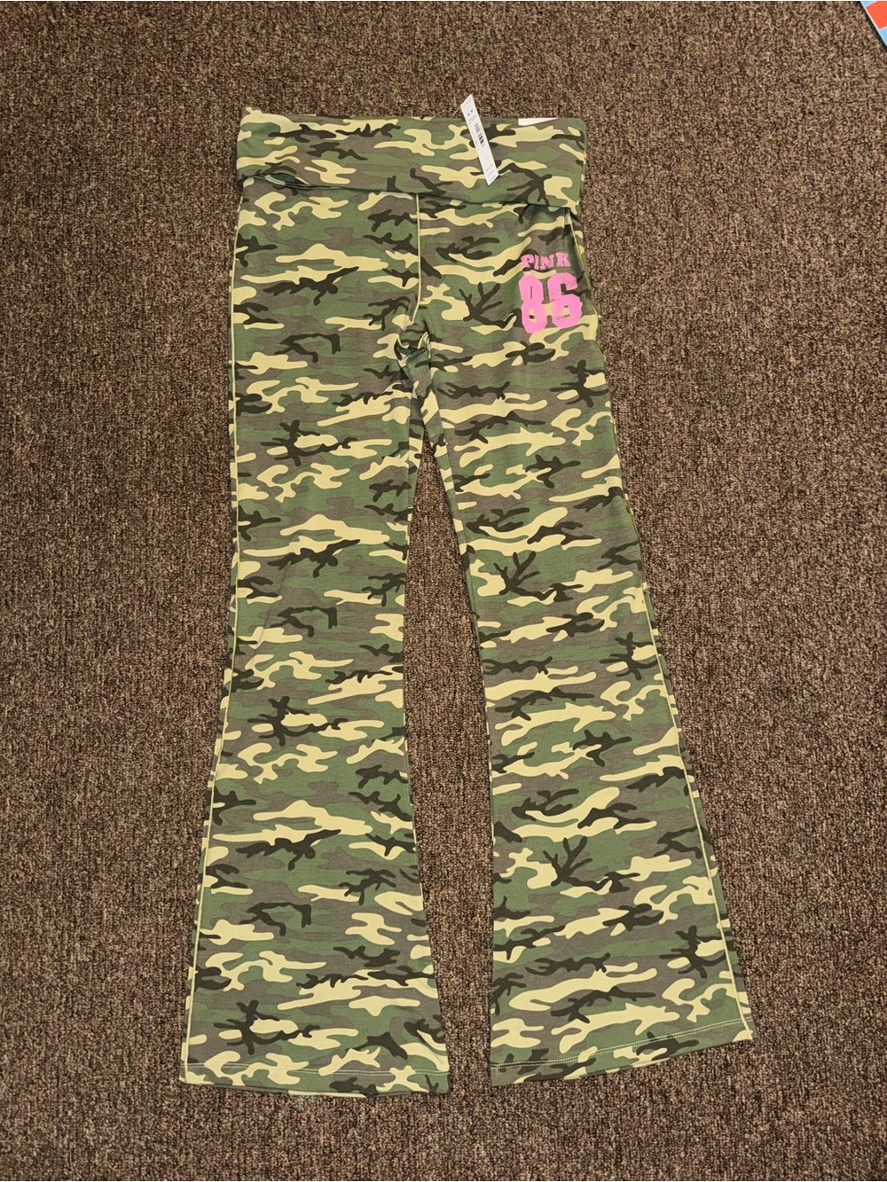 PINK Victoria's Secret Camo Flare Leggings